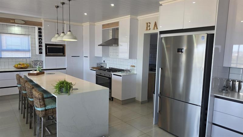 5 Bedroom Property for Sale in Monte Christo Western Cape